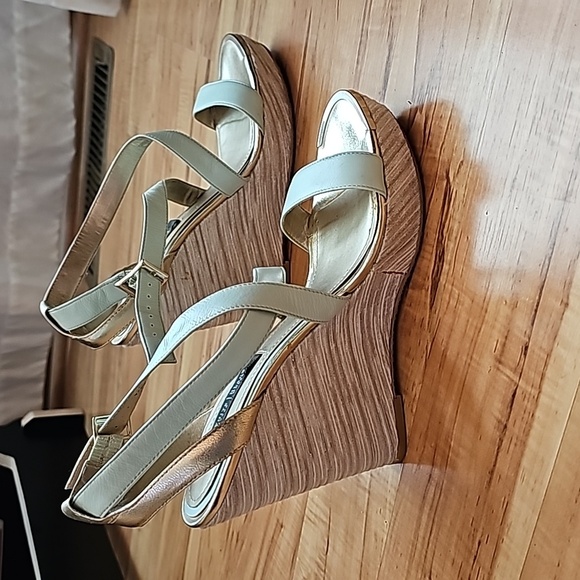 Platform Sandal - Picture 3 of 4